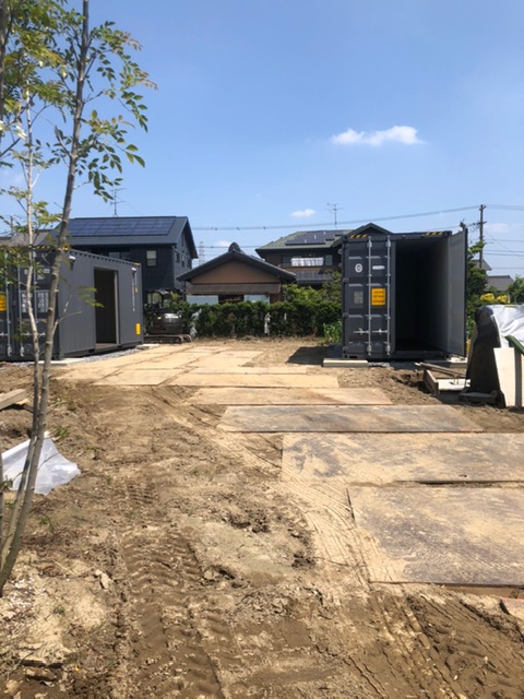愛知県稲沢市 NEWVANコンテナ20ftハイキューブ丸型ステンレスフード･シャッター付設置