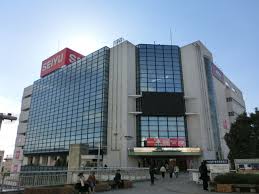 JR取手駅から徒歩30秒のリボンとりで（旧・取手とうきゅう）3階です！