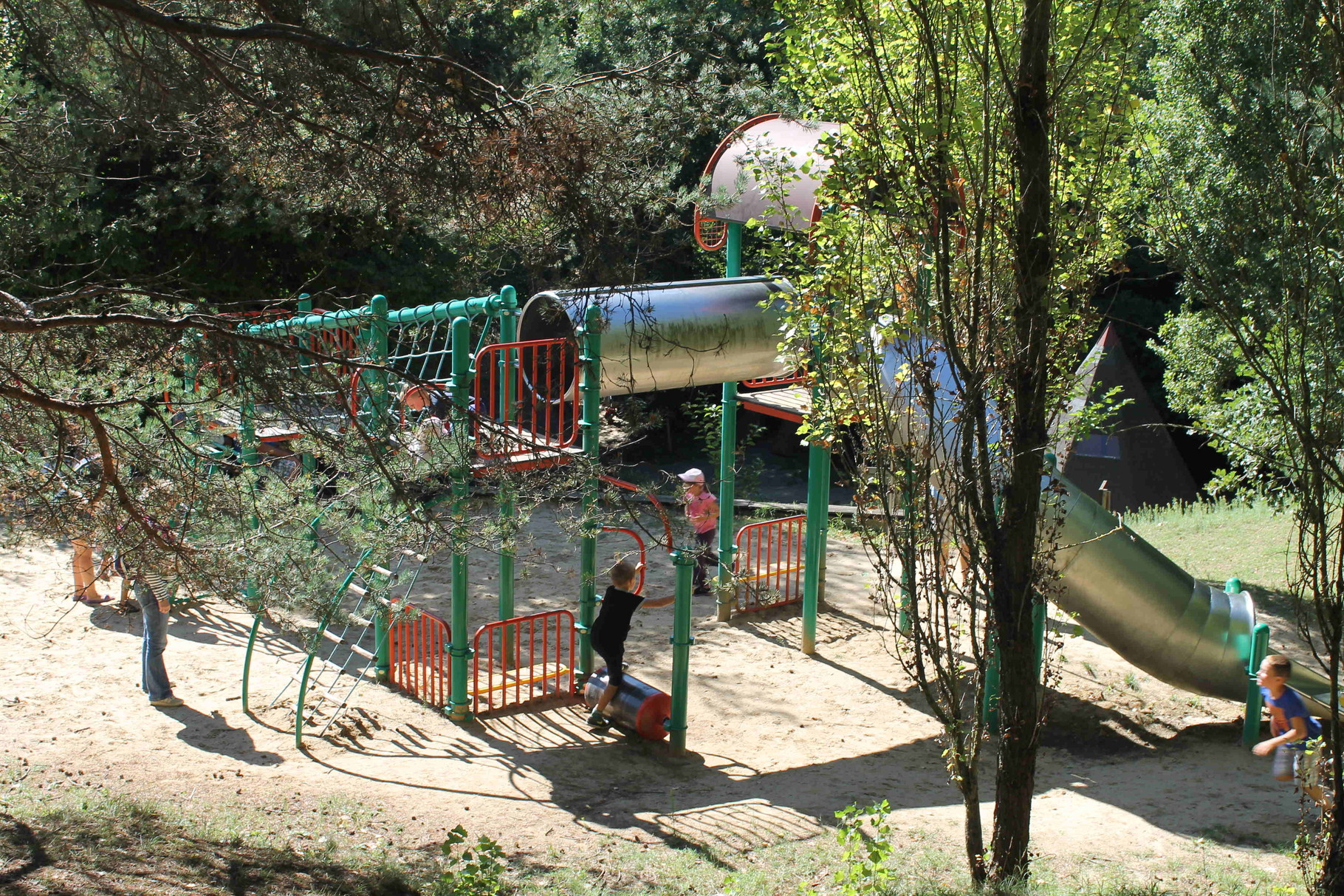 Parc De L'ile Des Ravageurs - Aire De Jeux Visite entre Valence et Grenoble - Miripili, l'île aux Pirates