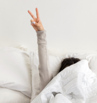 Wie Yoga deinen Schlaf vertieft: Meine 3 liebsten Abendrituale