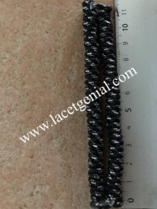 lacets noirs argents idéal pour running