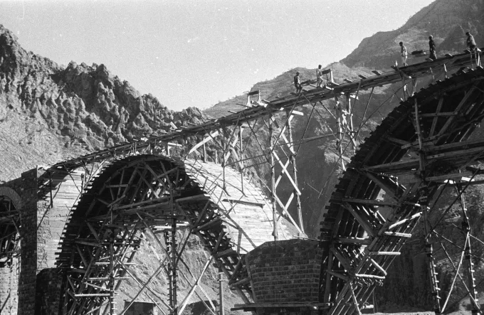 Construction of the Trans-Iranian Railway was a collaborative effort involving contractors from many countries. Three Lions/Hulton Archive/Getty Images