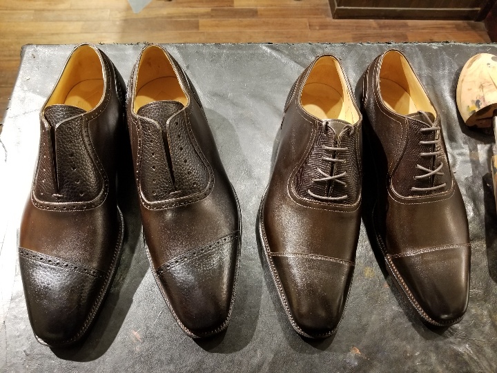 茶系 同色のコンビシューズ これならコンビでも履きやすい