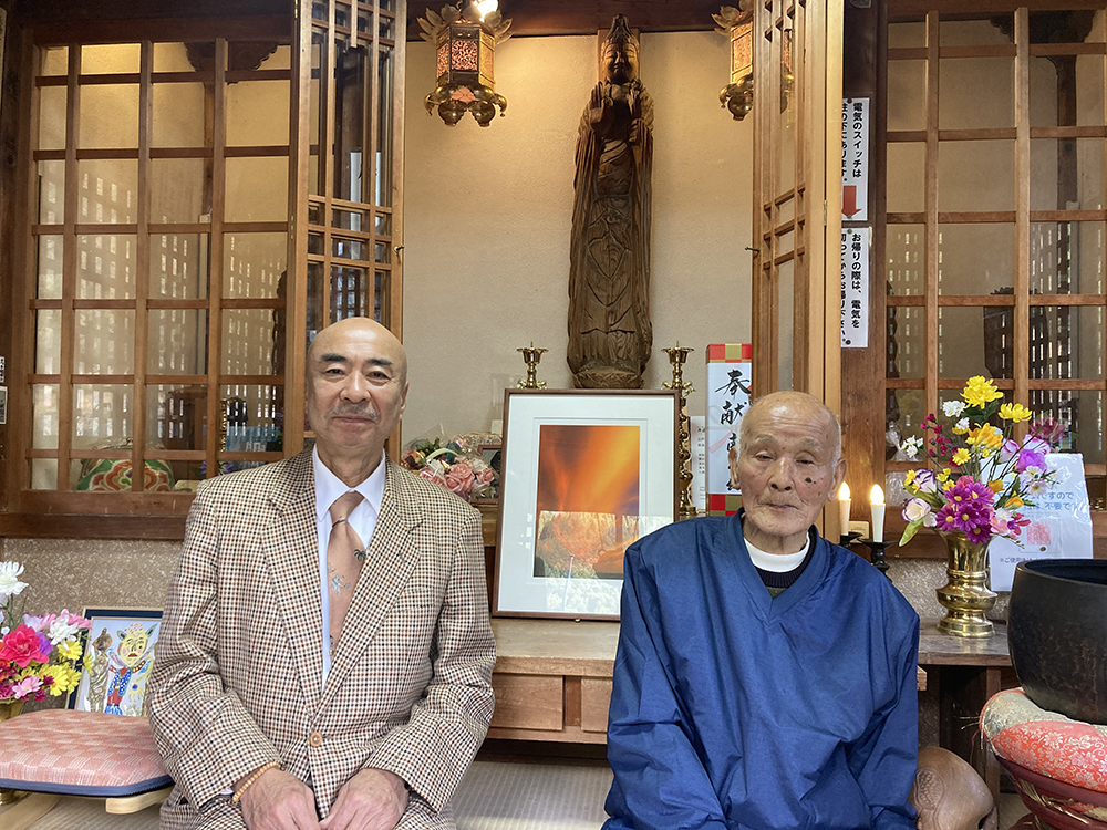 栃尾観音堂への奉納