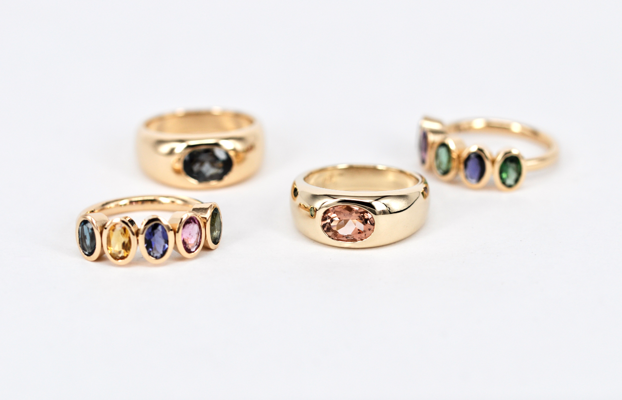 Moderne Bandringe und Colour-Up Ringe, handgefertigt in München von der Goldschmiede Stephanie Berger, individuelle Ringe in zeitgemäßem Design.