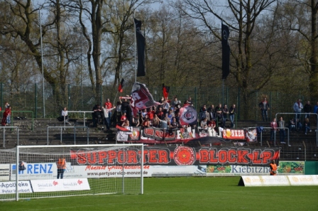 Heidewaldstadion mit "gegnerischen" Fans :-)