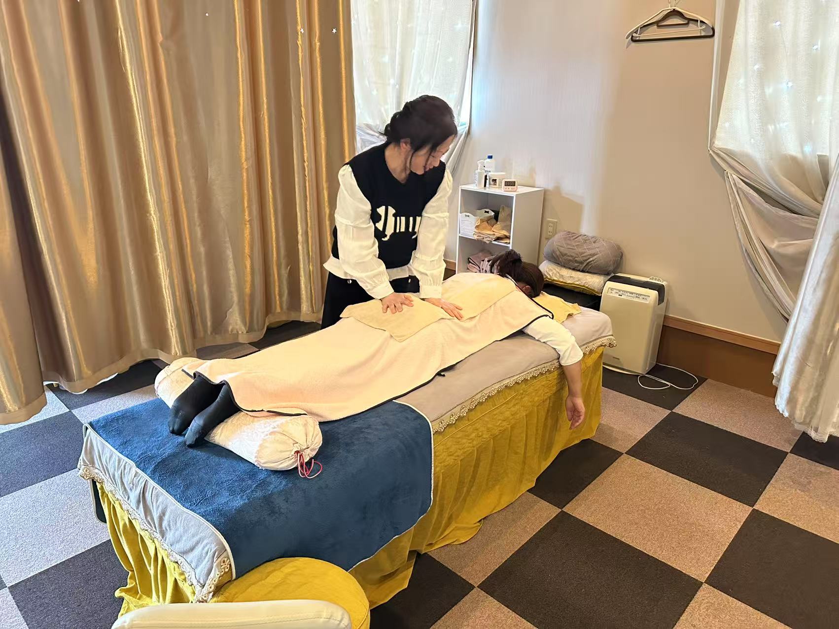 新人スタッフ2名入店