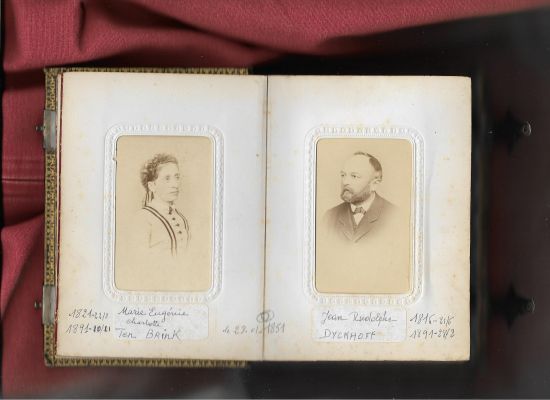Die Eltern von Frédéric Dyckhoff: die Mutter Marie-Charlotte Eugénie Dyckhoff, rechts der Vater Jean Rudolphe Dyckhoff.