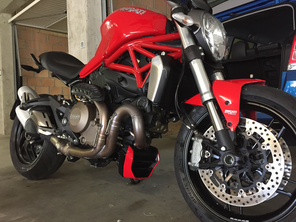 Ducati Monster 1200