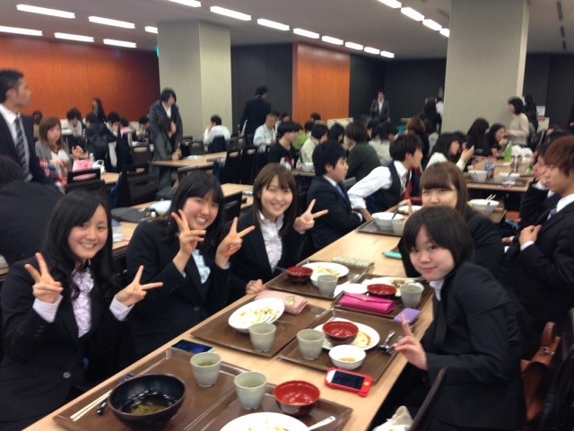 青山学院大学1年の中谷理沙です milive univ student ページ