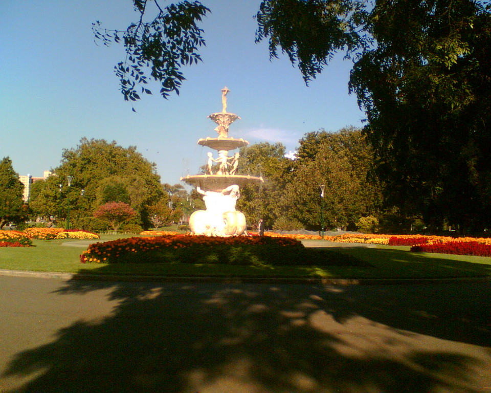 Carlton Gardens fountain