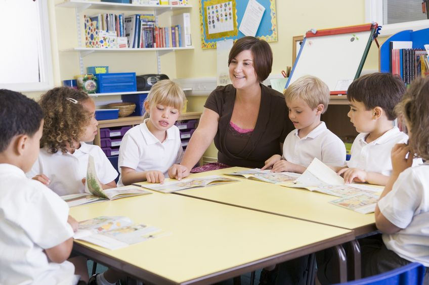 Today, there are countless ways to plan and deliver a lesson, but teachers still seek ways to simplify the process.
