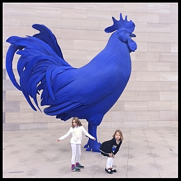 ("Hahn/Cock") by German sculptor Katharina Fritsch