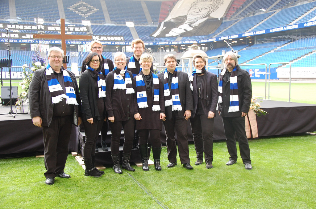 Viddel 12 bei der Trauerfeier von Hermann Rieger im Volksparkstadion am 02.03.2014