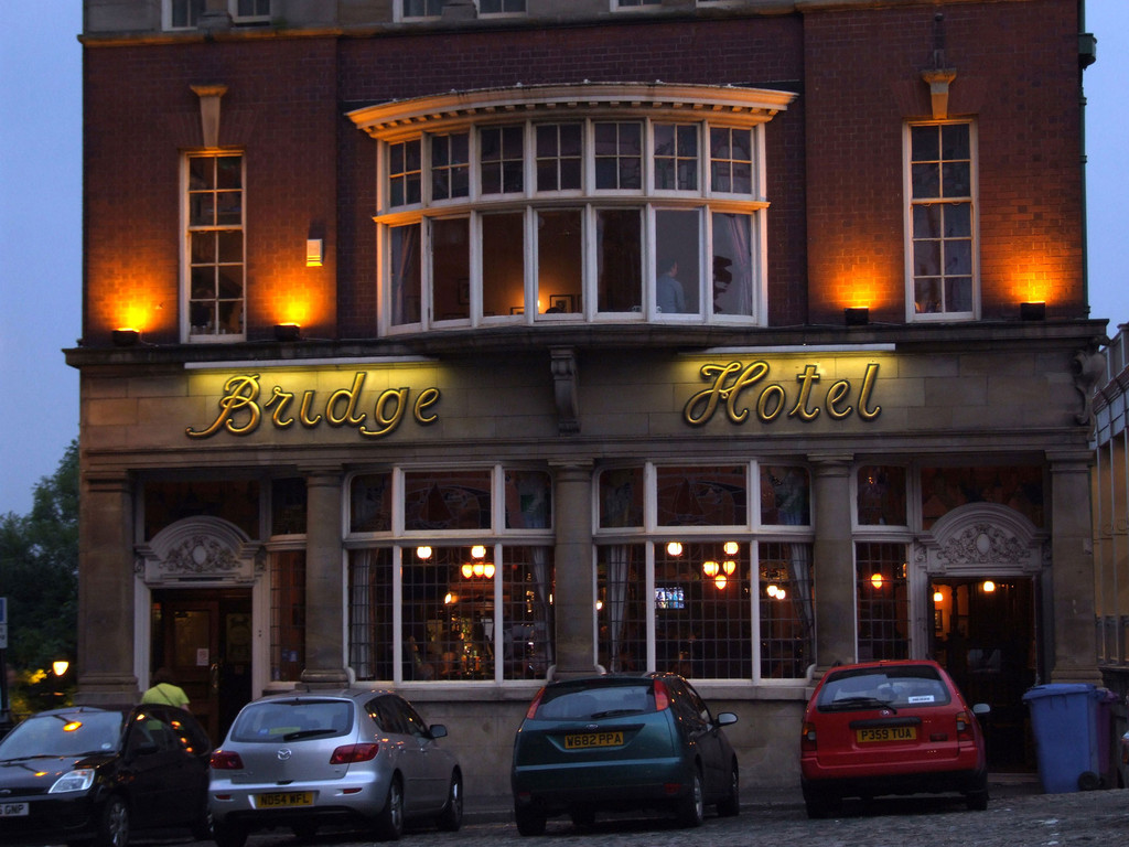 Bridge Hotel