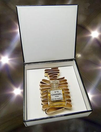 EDITION SPECIALE - 2012 - N° 5 EAU DE PARFUM : COFFRET OUVERT