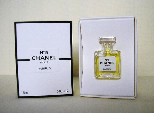 CHANEL - N° 5 PARFUM  1,5 ML