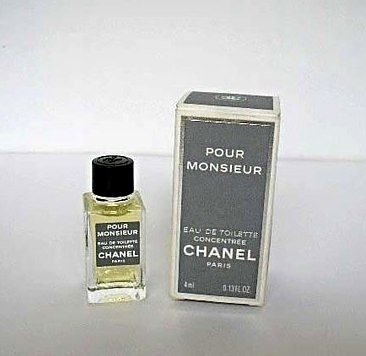 POUR MONSIEUR - EAU DE TOILETTE CONCENTREE 4 ML - CONTENANCE INDIQUEE SUR LA BOÎTE