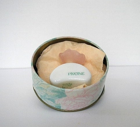 DANS BOÎTE RONDE METAL : MINIATURE PIVOINE - EAU DE TOILETTE