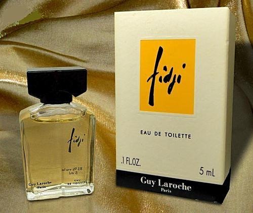 FIDJI - EAU DE TOILETTE 5 ML - BOÎTE PLUS RECENTE : LA BOÎTE ET LA MINIATURE MENTIONNENT LA CONTENANCE