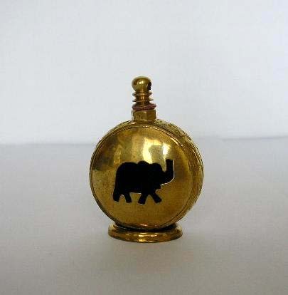 FLACON A PARFUM EN LAITON - PROVENANCE INDE