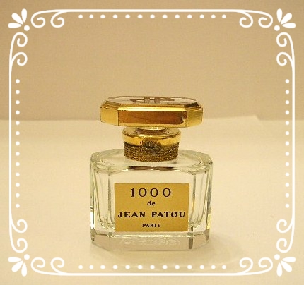 "1000" - FLACON CI-DESSUS EN CRISTAL DE BACCARAT - AVEC PETITE ETIQUETTE DOREE EN FACADE