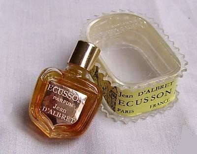 ECUSSON - PARFUM, MINIATURE DANS SA BOÎTE EN PLASTIQUE, AVEC ETIQUETTE CEINTURE