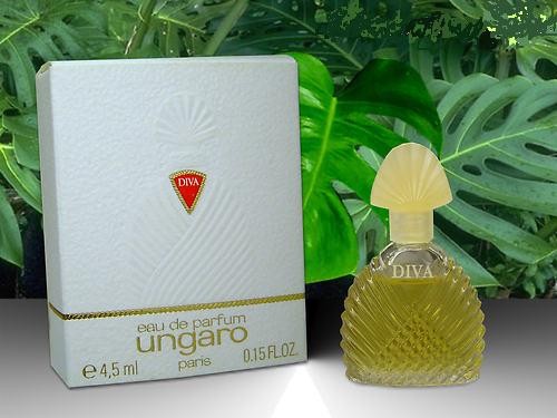 DIVA - MINIATURE EAU DE PARFUM 4,5 ML - CHANGEMENT DE LA BOÎTE PLUS GRANDE COMPORTANT LA CONTENANCE. LA MINIATURE COMPORTE  UN BOUCHON FORME EVENTAIL EN PLASTIQUE