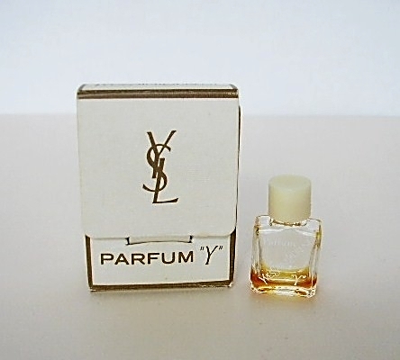 Y - PARFUM, PETITE MINIATURE MISE DANS UNE BOÎTE A RABAT : UNE DES PREMIERES MINIATURES SORTIES POUR LE PARFUM "Y"