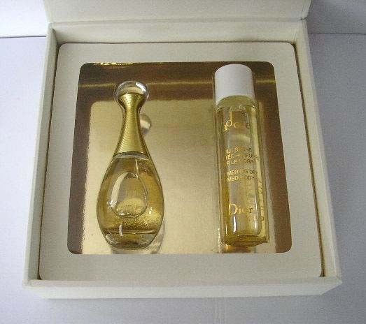 2006 - COFFRET J'ADORE "GOLD SUPREME" CONTENANT : 1 MINIATURE J'ADORE EAU DE PARFUM & 1 MINIATURE HUILE PARFUMEE POUR LE CORPS