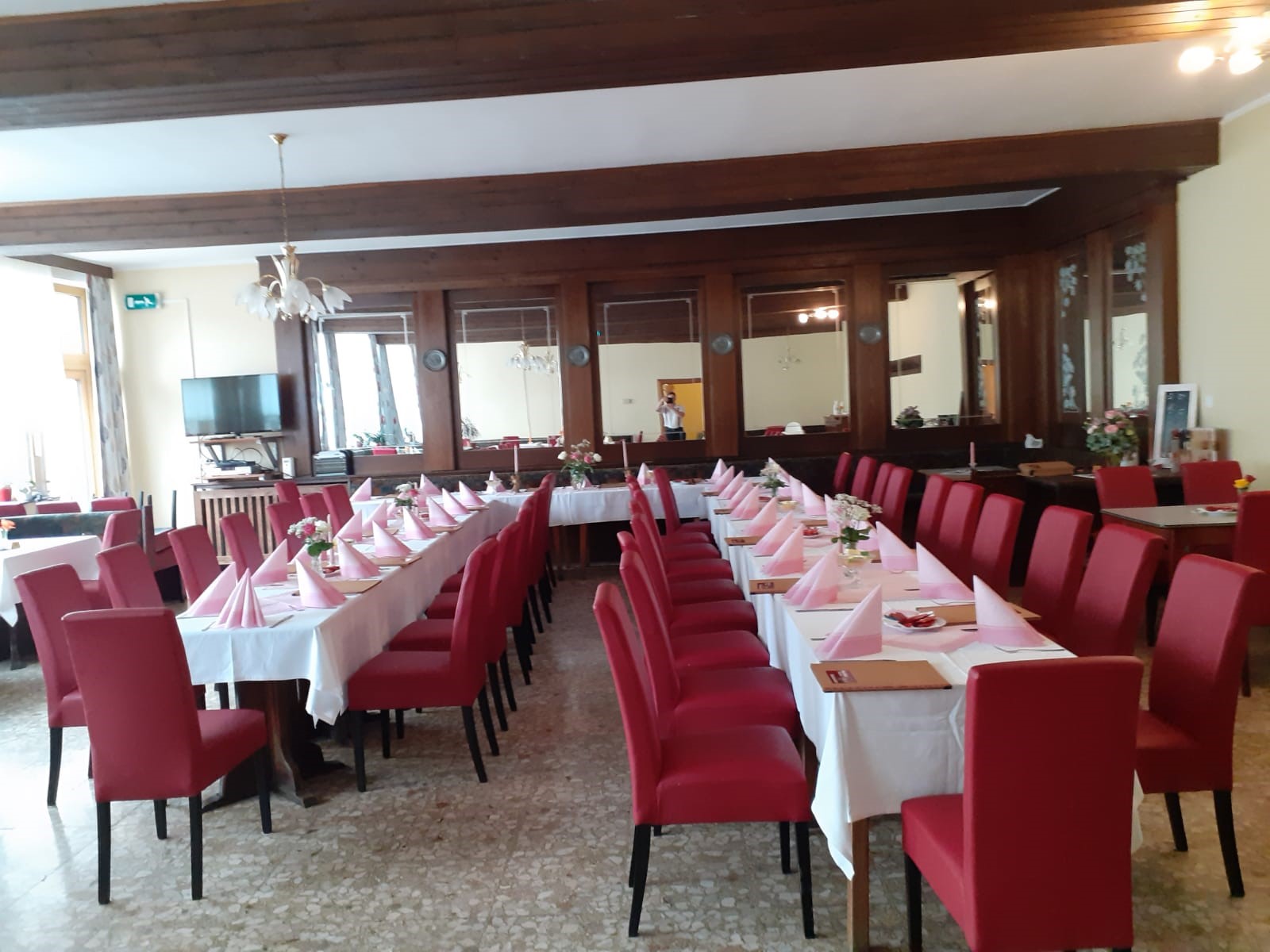 Unsere Räumlichkeiten! - schnitzelwirt-gasthaus-schabauer