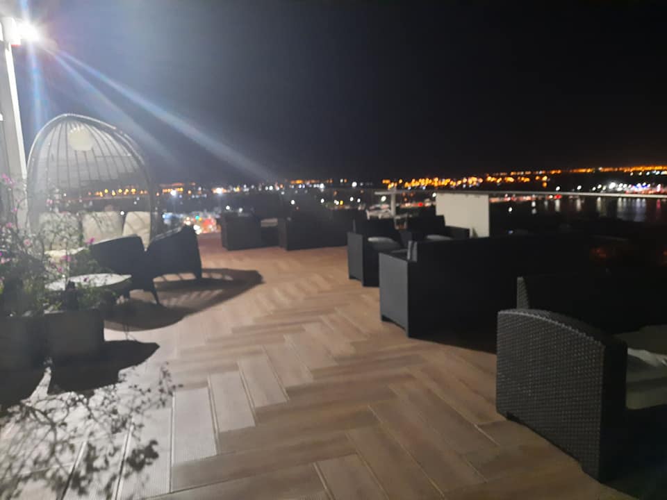 Le ROOF D'ABIDJAN Les vadrouilles d'Alleki