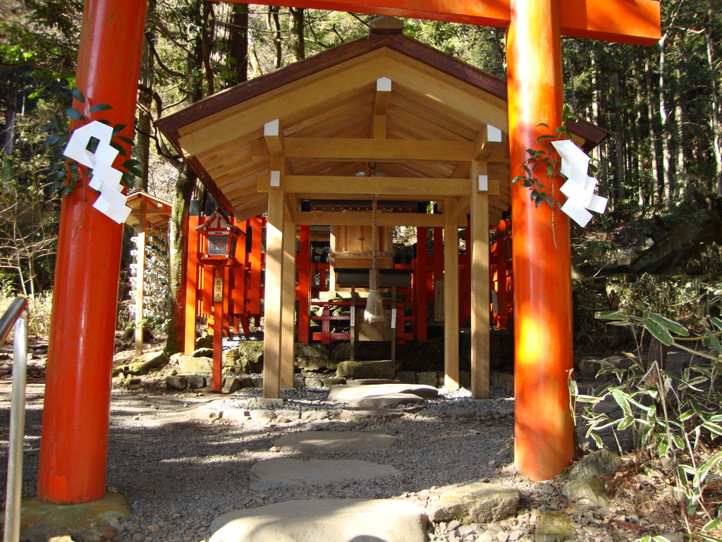貴船神社　結社