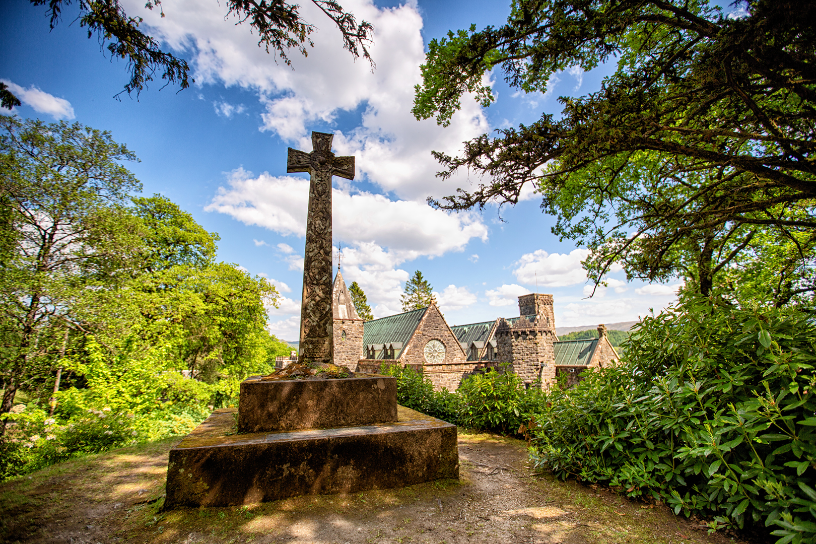 St Conan´s Kirk_Schottland_Wohnmobil_Hund