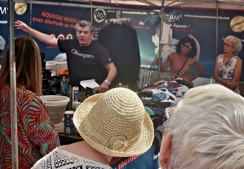 18. Juli 2024 - Der billige Jakob gehört noch heute zu jedem grösseren Markt in Frankreich