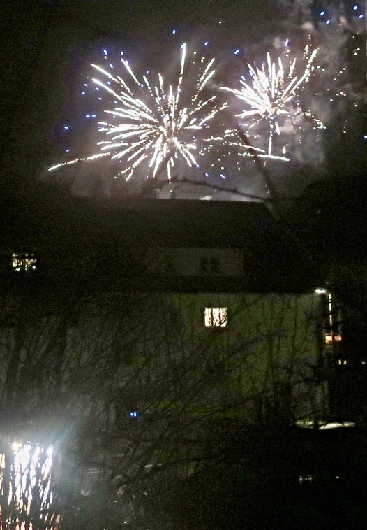 01. Januar 2022 - Neujahr. Lauter Empfang um Mitternacht 