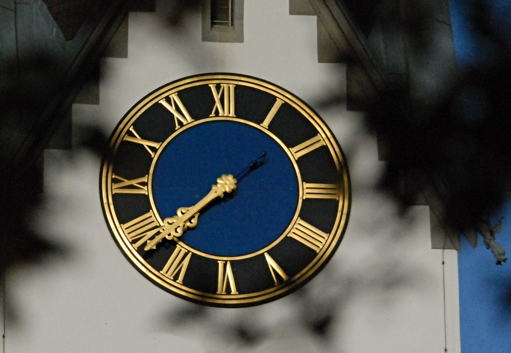 30. Oktober 2022 - Hat sie umgestellt - Heute schauen alle - noch verschlafen - auf die Uhr.