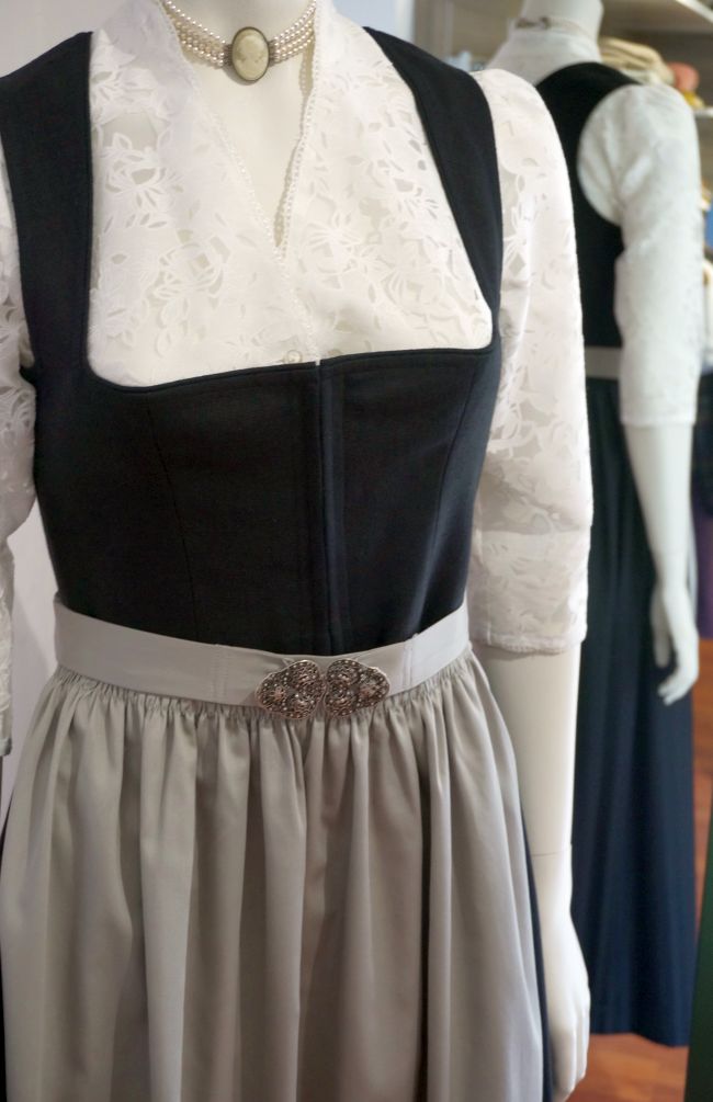 Dirndl aus der Kollektion von Barbarino.