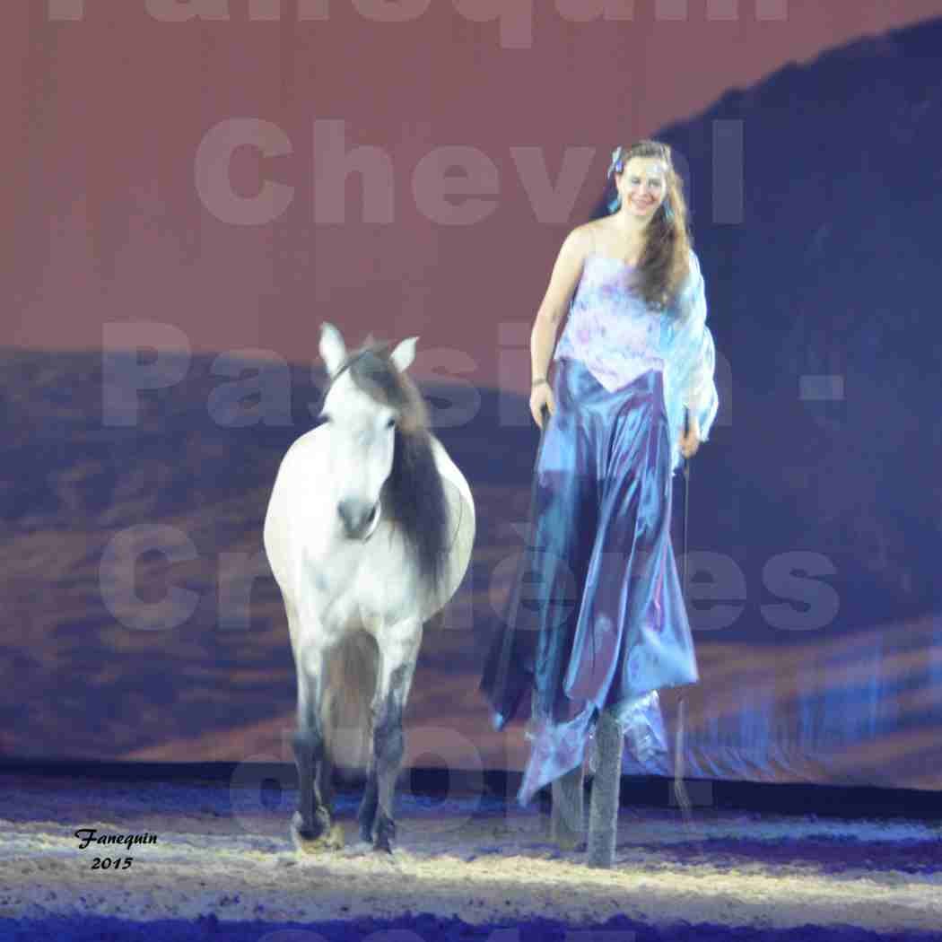 Cheval Passion 2015 - Spectacle des Crinières d'OR - Lucie VAUTHIER & 2 chevaux en liberté - 02