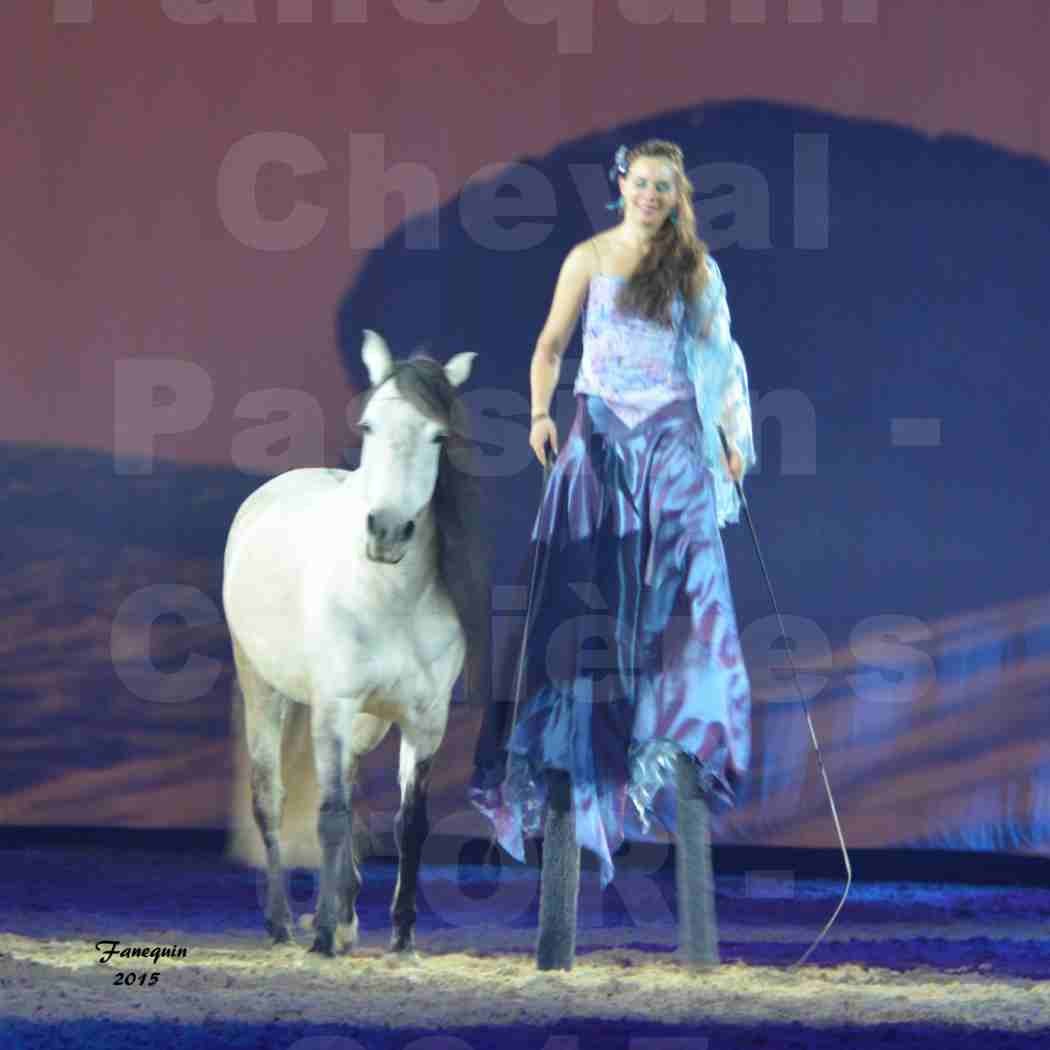 Cheval Passion 2015 - Spectacle des Crinières d'OR - Lucie VAUTHIER & 2 chevaux en liberté - 03