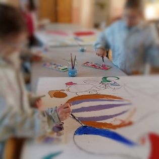 art thérapie avec enfants en institution Joelle Poret