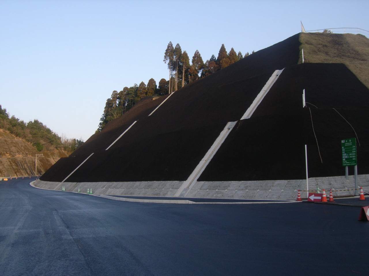 平成24年度 交付建設第2-15-5号 一般県道清武南インター線 清武南工区 法面工事