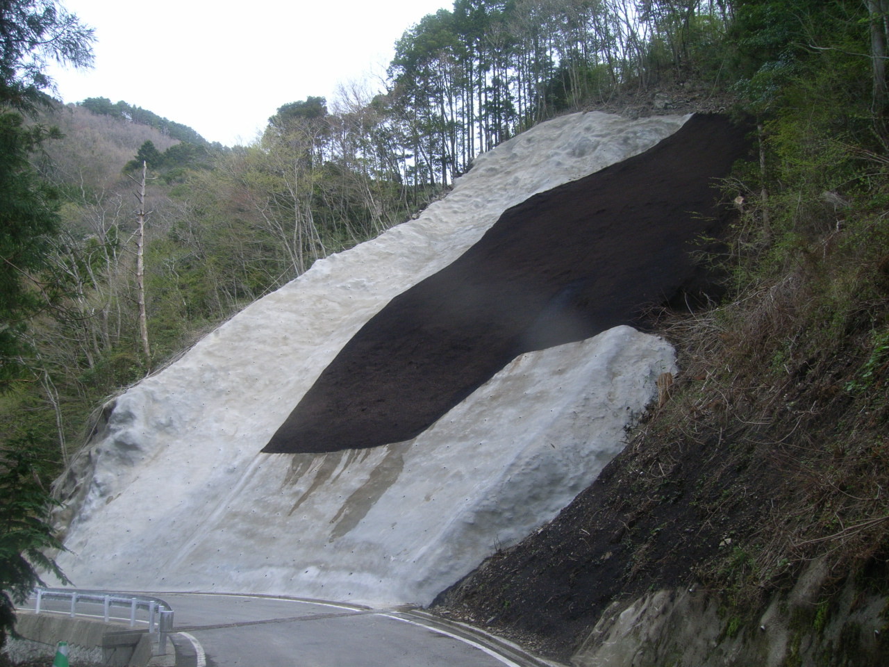平成24年度 奥地林道真弓岳線災害復旧事業（1・2号箇所）