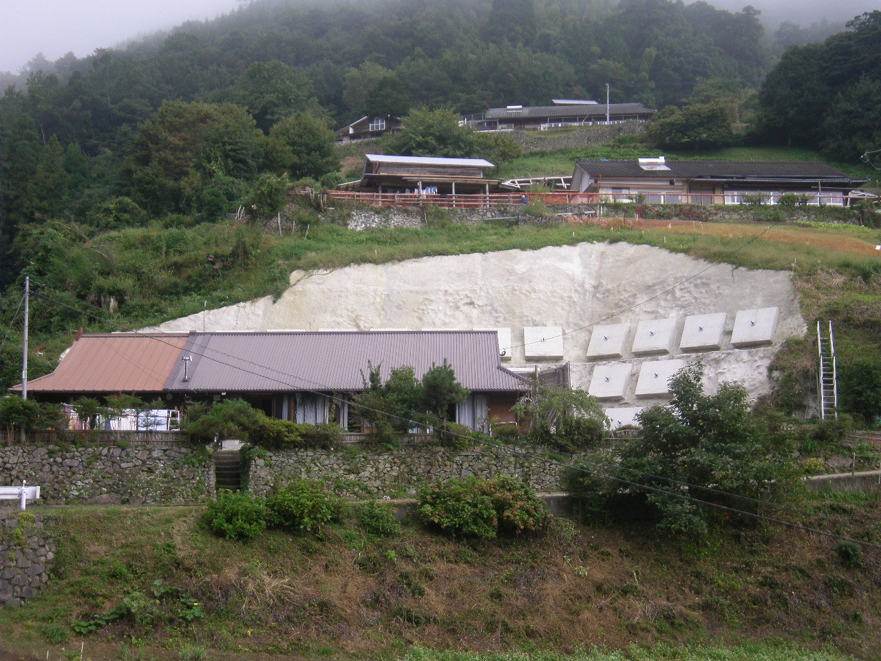 平成25年度　防災急傾第23-4号　竹の枝尾2地区1工区　急傾斜地防災対策工事その1