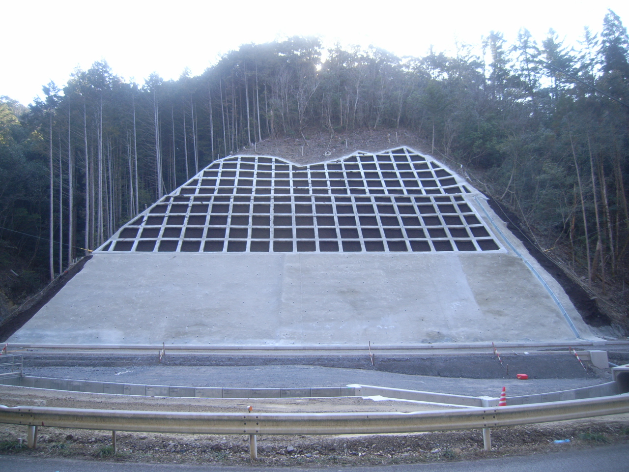 平成26年度　交付建設第8-3-5号　国道388号　赤木工区　法面工事その2