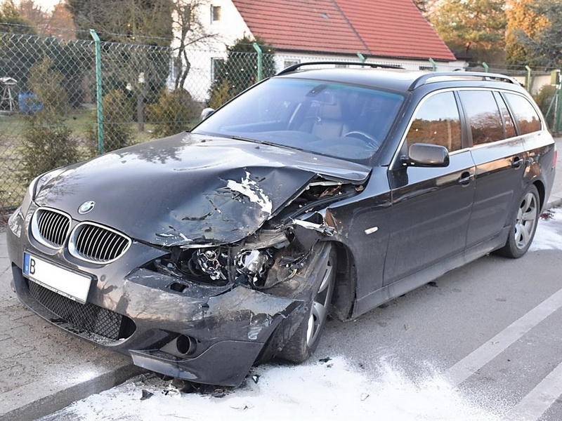 Unfallschaden BMW 530i - KFZ-Gutachter, Sachverständiger B.Eng. Michael Foote - KFZ-Unfallgutachten 24 - Berlin-Spandau, Unfallgutachter, Chiptuning, Kennfeldoptimierung, Leistungsmessung