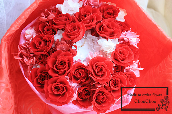 プロポーズ　フラワーリング を忍ばせた21輪のバラの花束（プリザーブドフラワー）　order no 201103