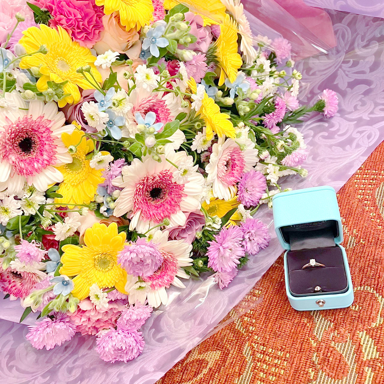 プロポーズ　ラプンツェルイメージの生花の花束　東京ディズニーシーホテルミラコスタへ　order no 231105