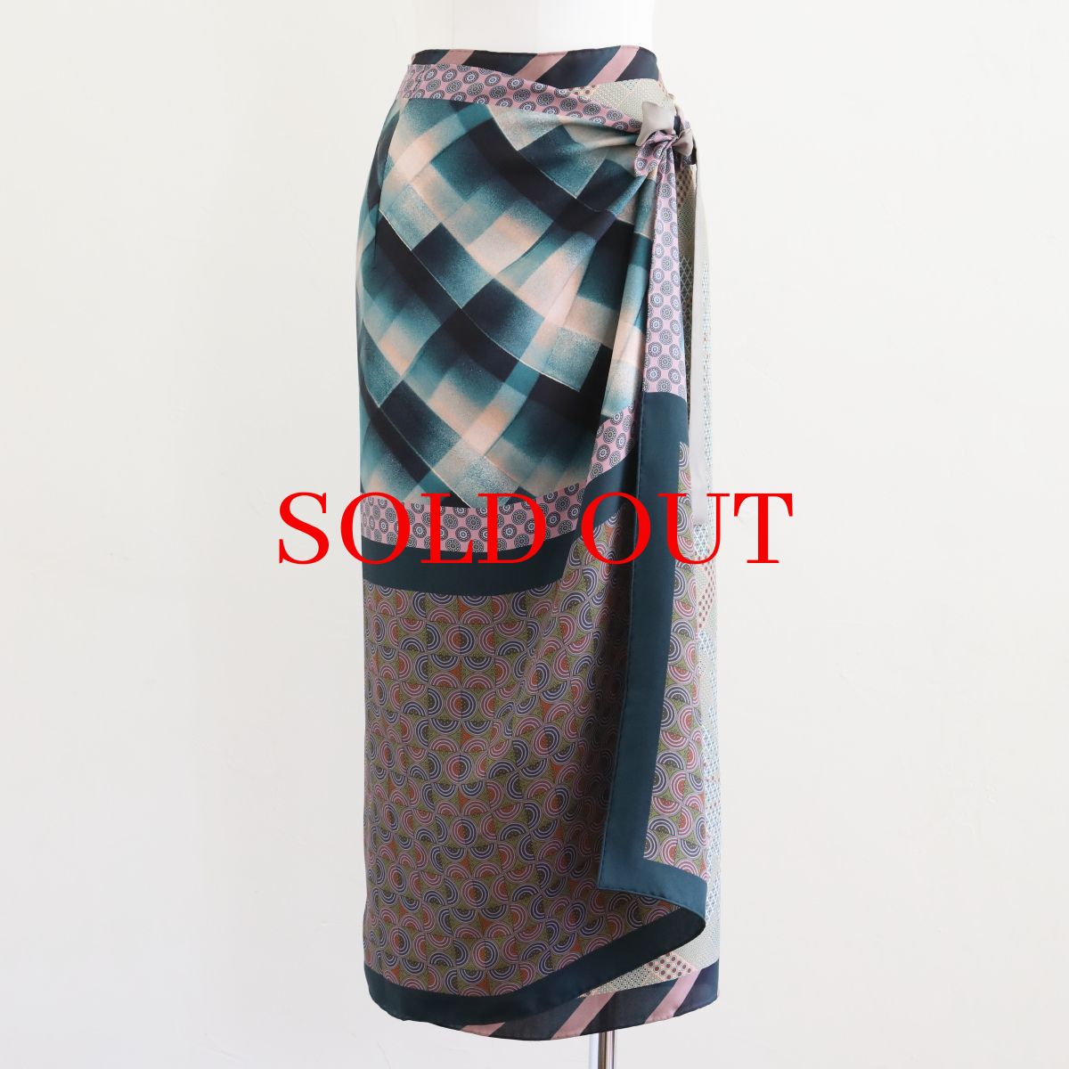 DRIES VAN NOTENのスカート DRIES VAN NOTEN SCARFY LONG 2213 W.W.SKIRT DESSIN A ONEsize