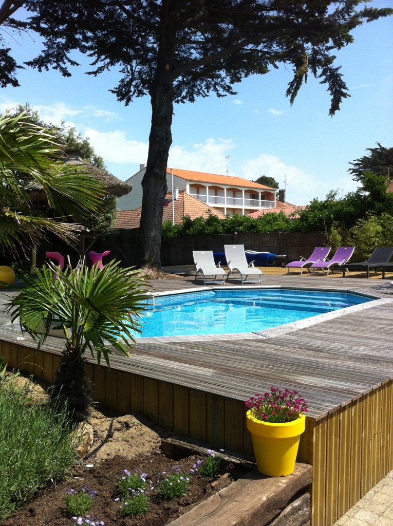 piscine et terrasse